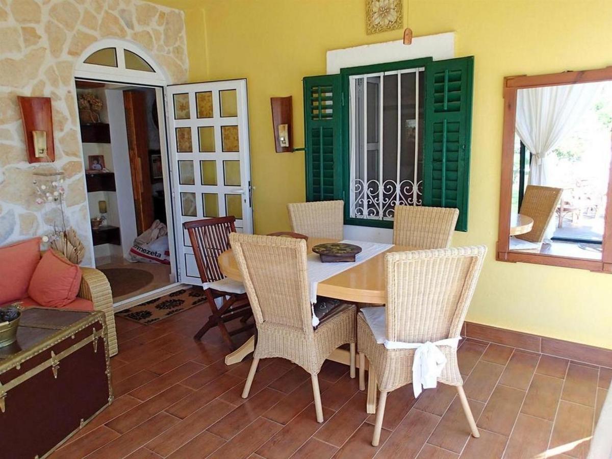 Apartments By The Sea Blace, Neretva Delta - Usce Neretve - 16068 Dış mekan fotoğraf