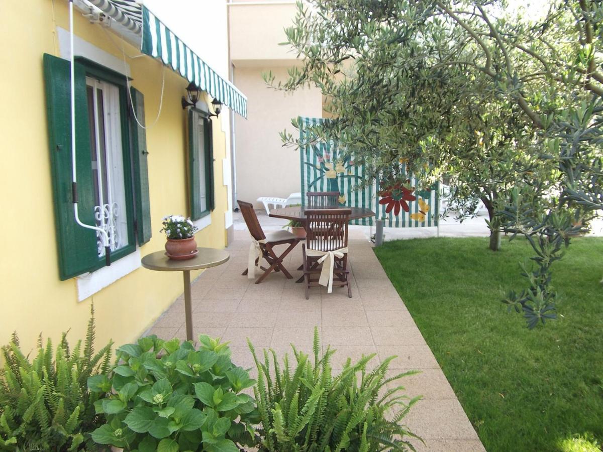 Apartments By The Sea Blace, Neretva Delta - Usce Neretve - 16068 Dış mekan fotoğraf