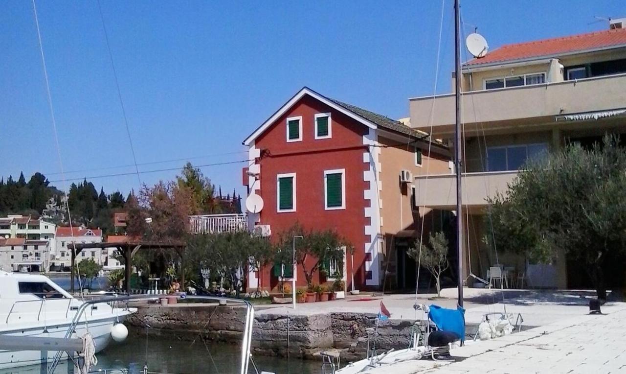 Apartments By The Sea Blace, Neretva Delta - Usce Neretve - 16068 Dış mekan fotoğraf
